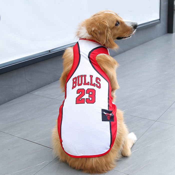 Червона спортивна форма для великих собак Bulls 23 4XL